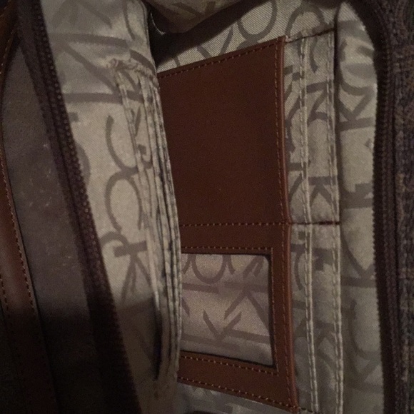 Calvin Klein - Picture 3 of 3